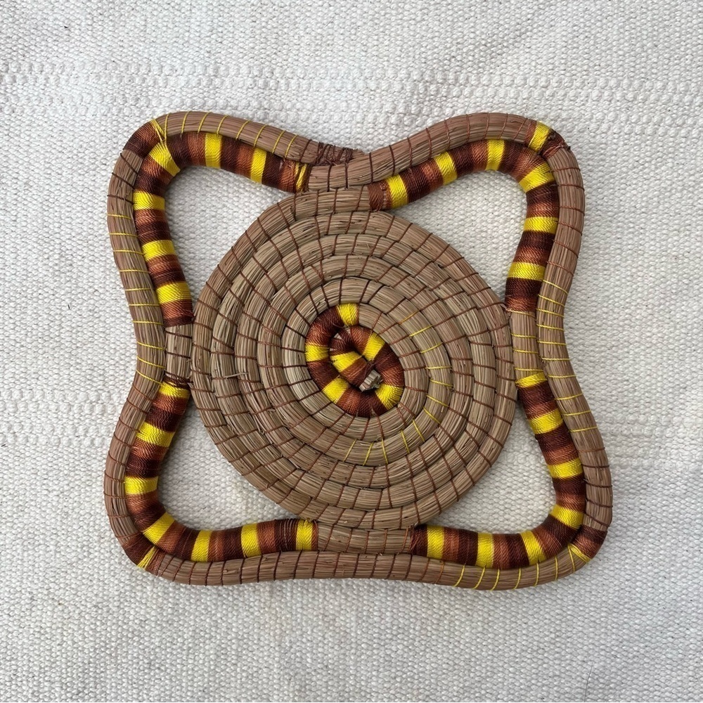 Pine Needle Wrapped Handwoven Honduran Trivet-$ for Women in Honduras 🇭🇳